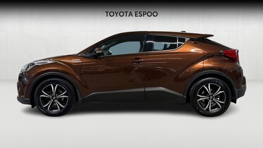 Toyota C-HR vaihtoauto