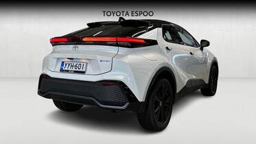 Toyota C-HR vaihtoauto