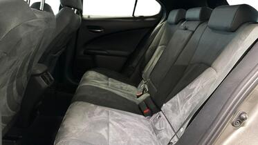 Lexus UX vaihtoauto