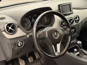 Mercedes-Benz B vaihtoauto