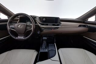 Lexus ES vaihtoauto