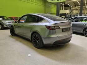 Tesla Model Y vaihtoauto
