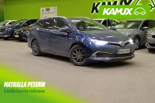 Toyota Auris vaihtoauto