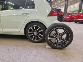 Volkswagen Golf vaihtoauto