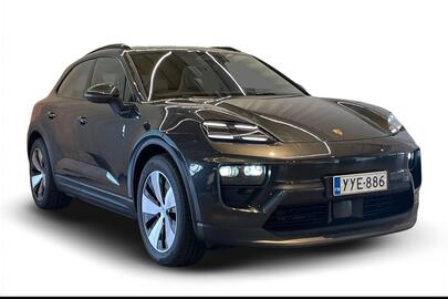 vaihtoauto Porsche Macan