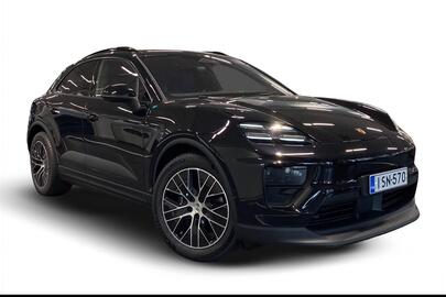 vaihtoauto Porsche Macan
