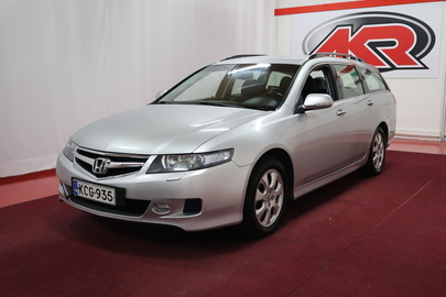 Honda Accord vaihtoauto