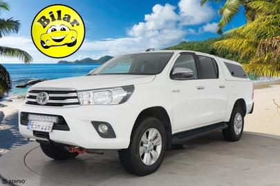 Toyota Hilux vaihtoauto