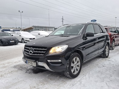 Mercedes-Benz ML vaihtoauto