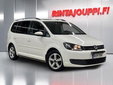 Volkswagen Touran vaihtoauto