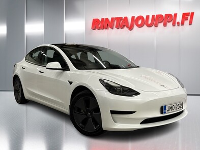 Tesla Model 3 vaihtoauto
