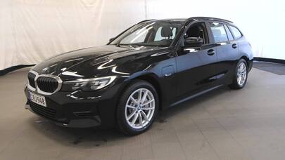 BMW 330 vaihtoauto