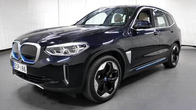 BMW iX3 vaihtoauto