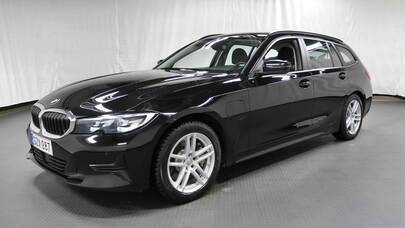 BMW 330 vaihtoauto