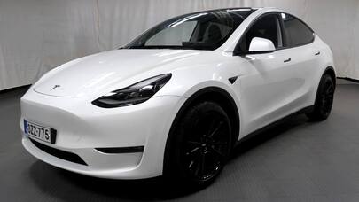 Tesla Model Y vaihtoauto