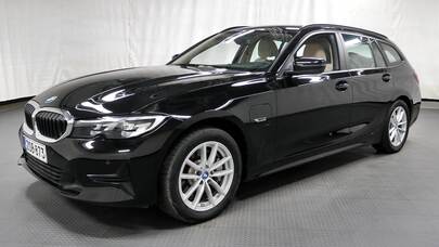 BMW 330 vaihtoauto