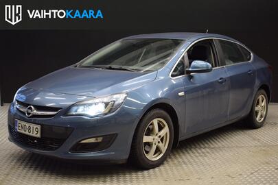 Opel Astra vaihtoauto