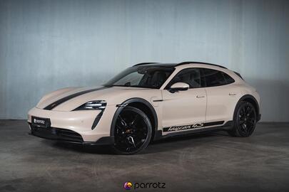 Porsche Taycan vaihtoauto