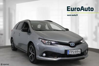 Toyota Auris vaihtoauto