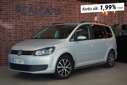Volkswagen Touran vaihtoauto