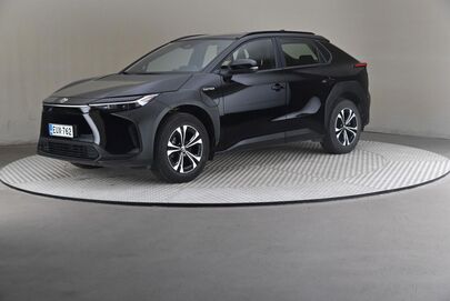 Toyota bZ4X vaihtoauto