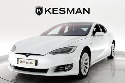 Tesla Model S vaihtoauto