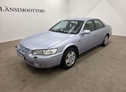 Toyota Camry vaihtoauto