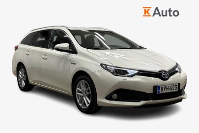 Toyota Auris vaihtoauto