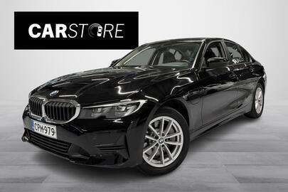 BMW 330 vaihtoauto