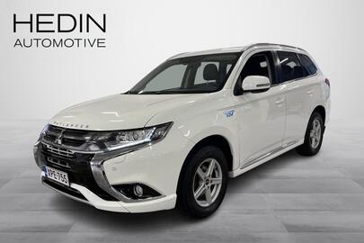 Mitsubishi Outlander PHEV vaihtoauto