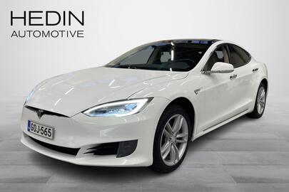 Tesla Model S vaihtoauto