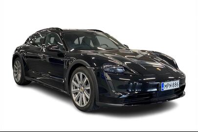 Porsche Taycan vaihtoauto