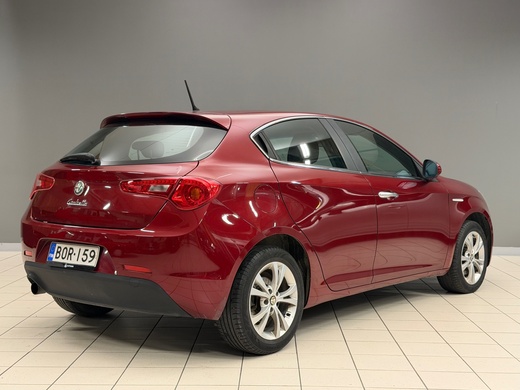 Alfa Romeo Giulietta vaihtoauto