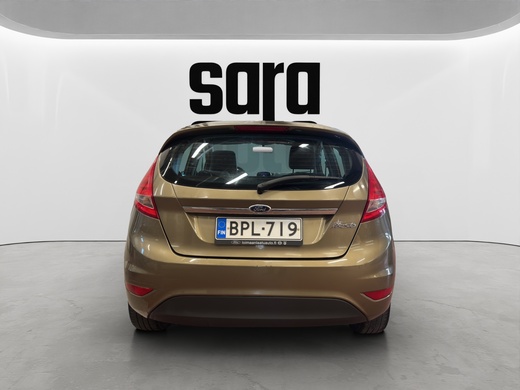 Ford Fiesta vaihtoauto