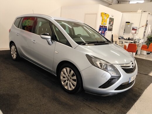 Opel Zafira Tourer vaihtoauto