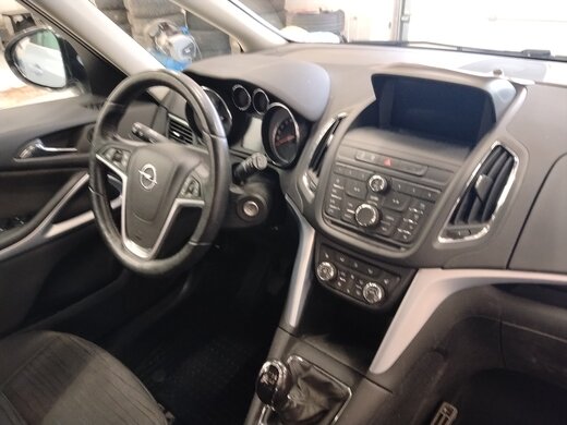 Opel Zafira Tourer vaihtoauto