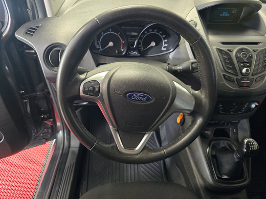 Ford Transit Courier vaihtoauto