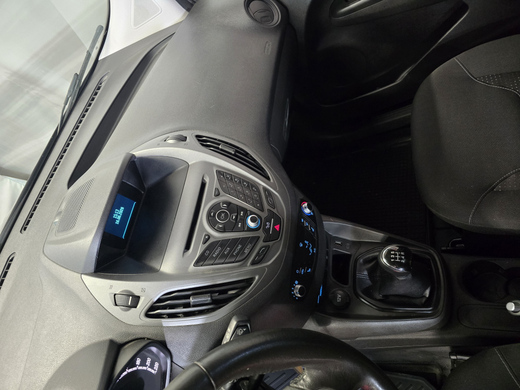 Ford Transit Courier vaihtoauto