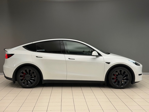 Tesla Model Y vaihtoauto