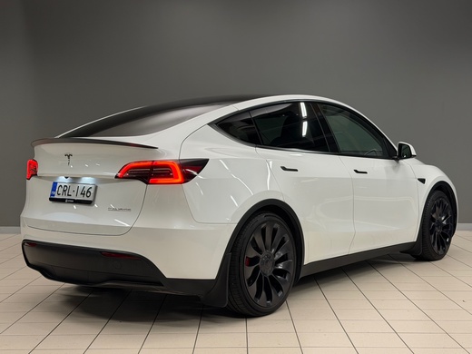 Tesla Model Y vaihtoauto