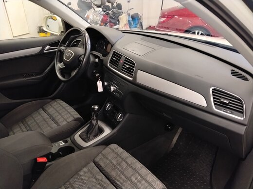 Audi Q3 vaihtoauto