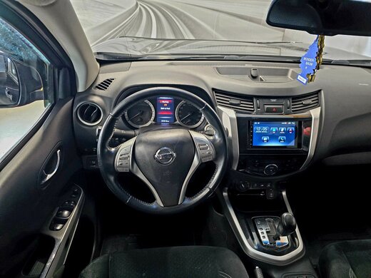 Nissan Navara vaihtoauto