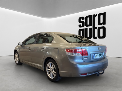 Toyota Avensis vaihtoauto