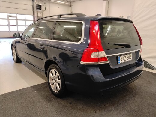 Volvo V70 vaihtoauto