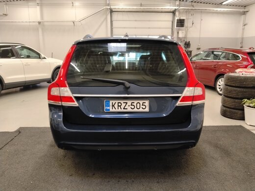 Volvo V70 vaihtoauto
