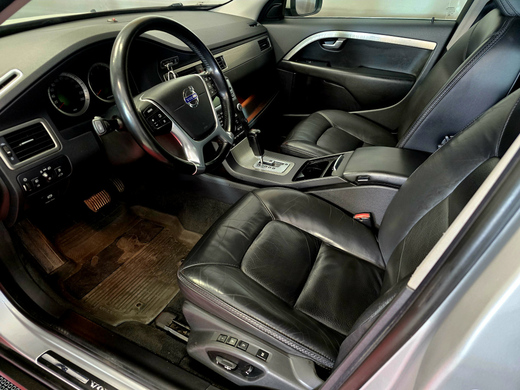 Volvo XC70 vaihtoauto