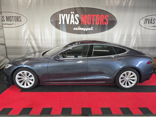 Tesla Model S vaihtoauto