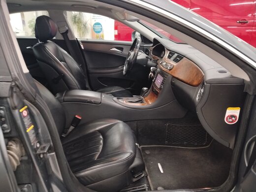 Mercedes-Benz CLS vaihtoauto