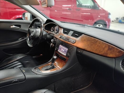 Mercedes-Benz CLS vaihtoauto