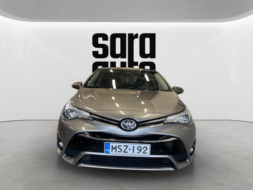 Toyota Avensis vaihtoauto